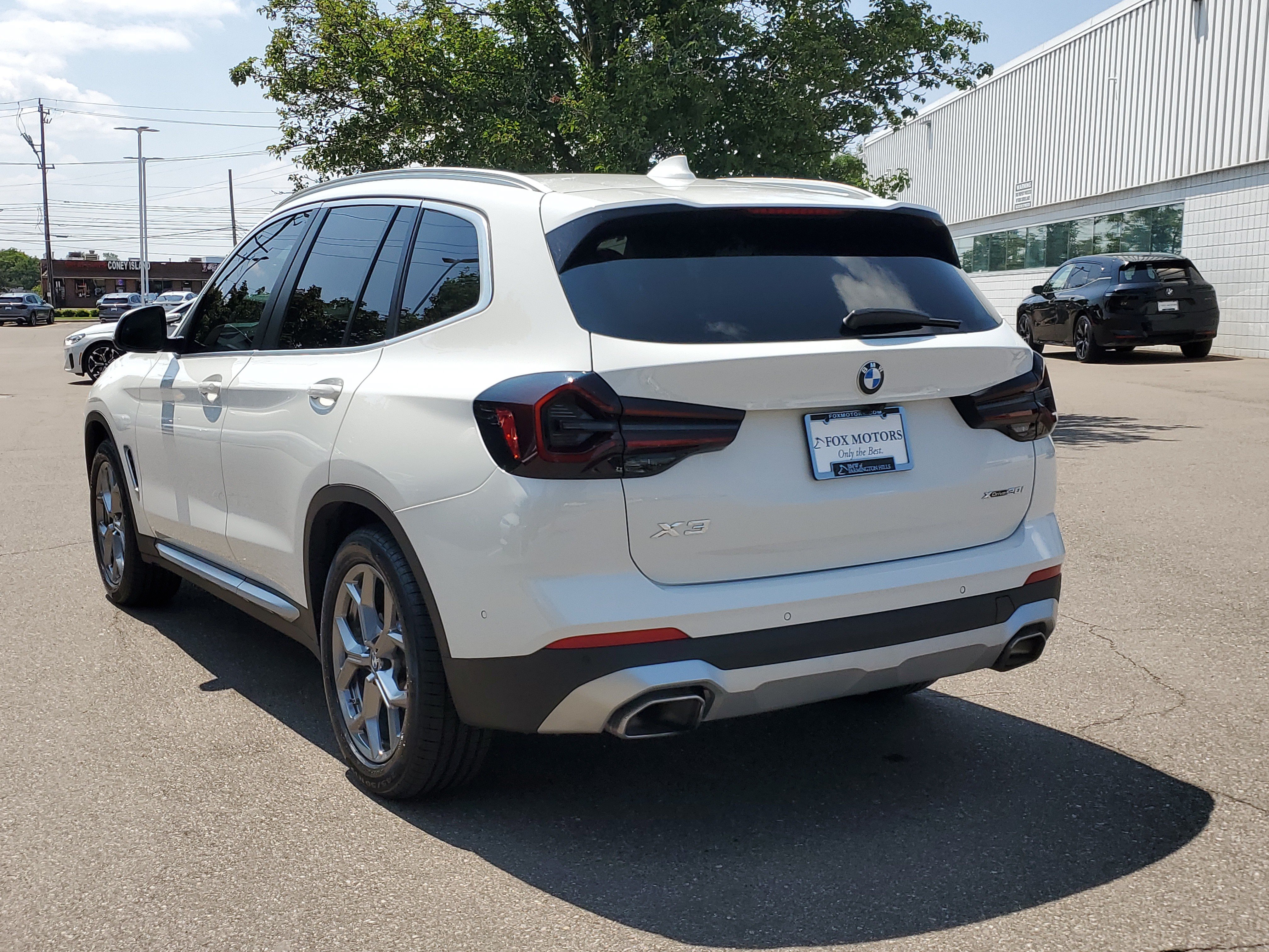 Certified 2023 BMW X3 xDrive30i w/ Premium Package AWD/4WD image 3