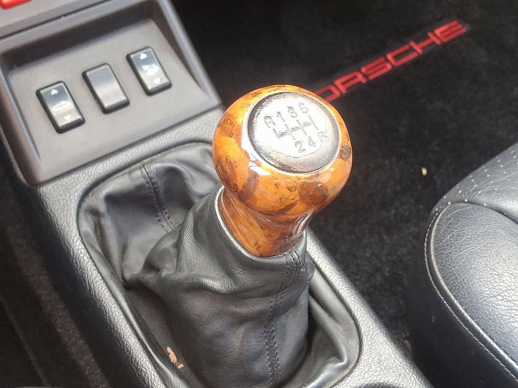Used 1998 Porsche 911 Carrera image 13