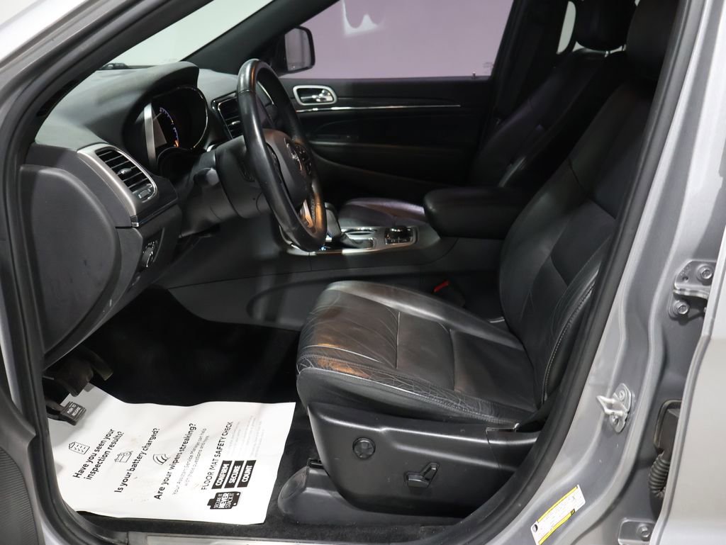Used 2019 Jeep Grand Cherokee Limited image 11