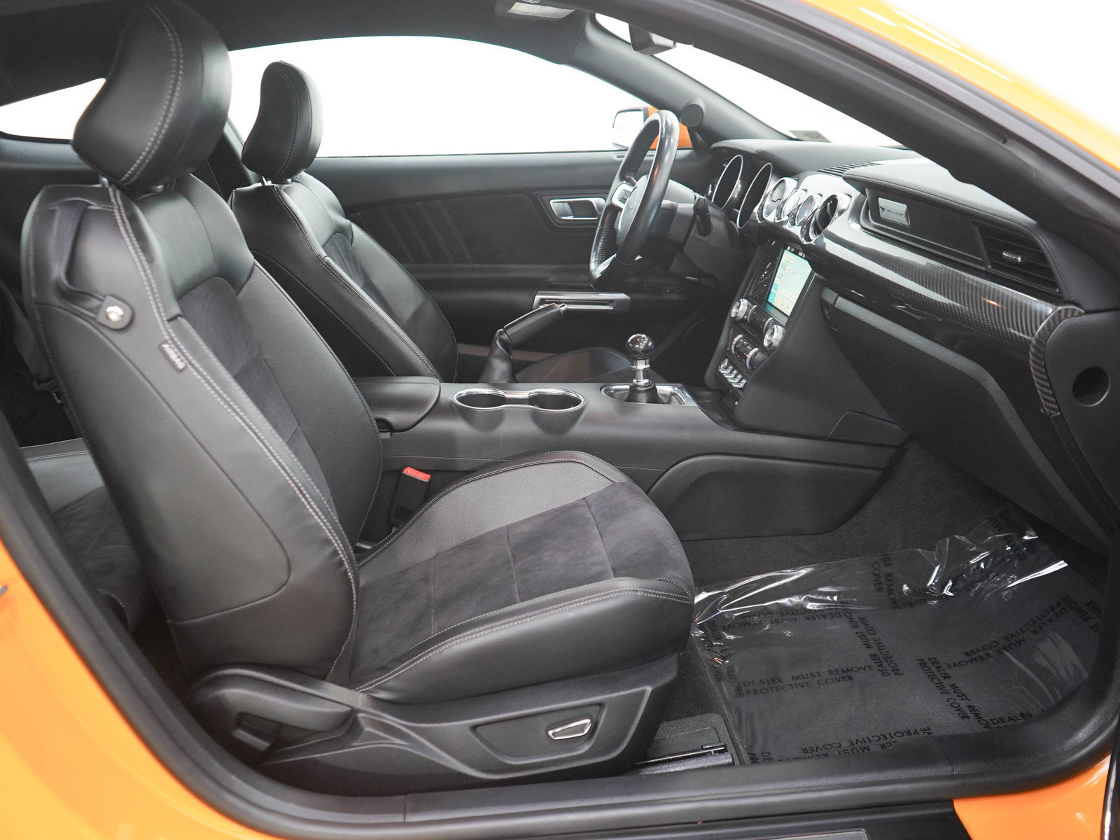 Used 2018 Ford Mustang GT Premium w/ GT Performance Package RWD image 11