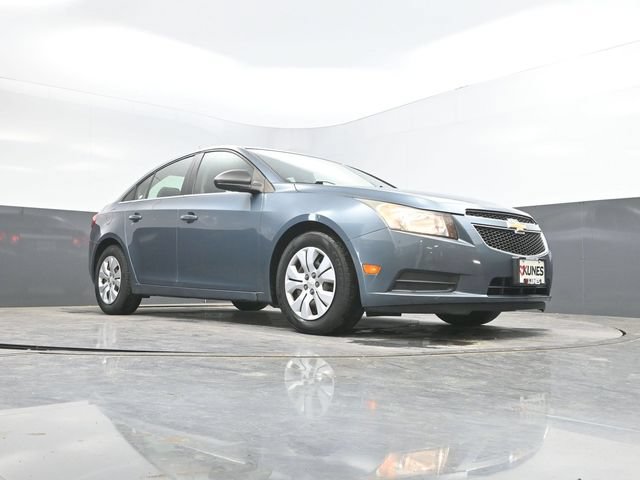Used 2012 Chevrolet Cruze LS FWD image 41