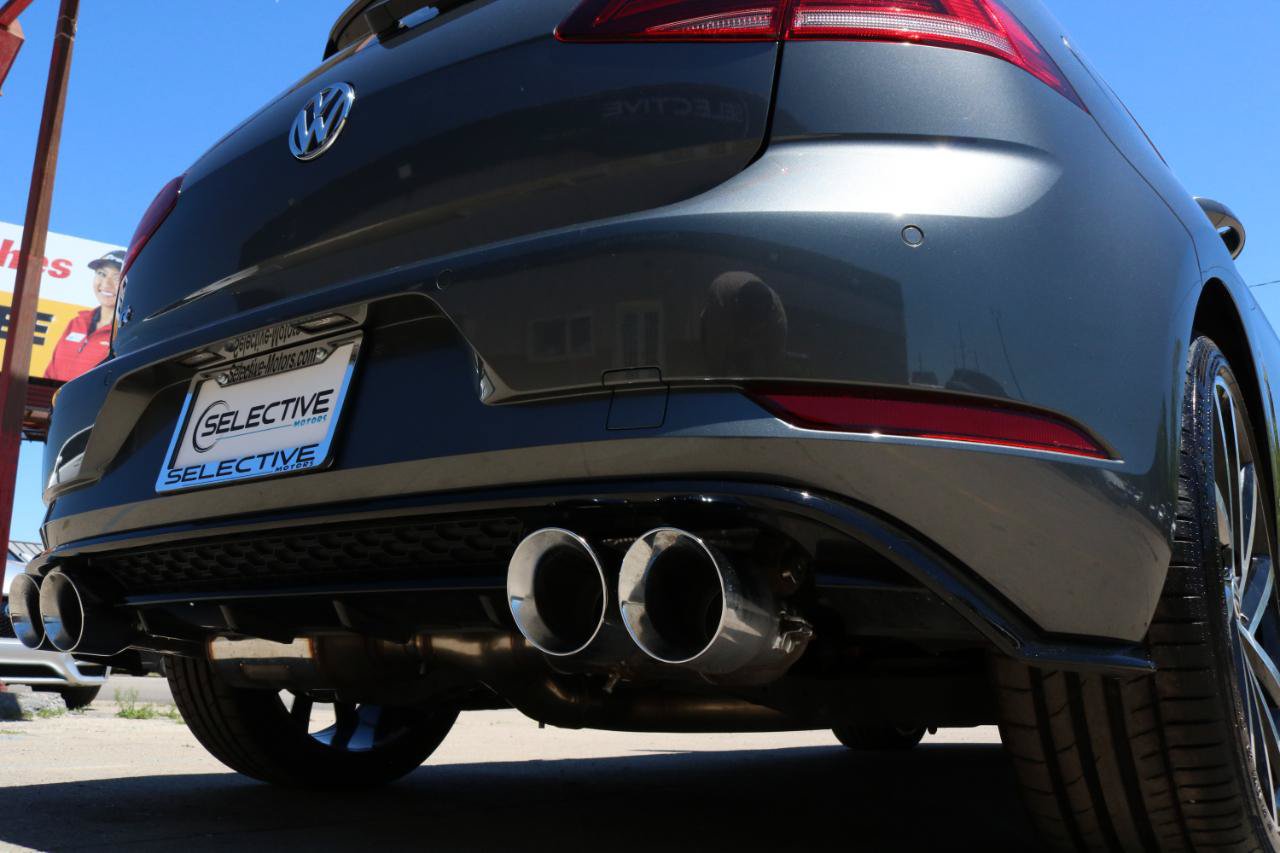 Used 2019 Volkswagen Golf 4-Door AWD/4WD image 16