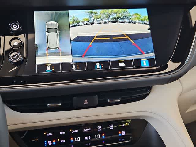 Used 2023 Buick Envision Avenir image 32