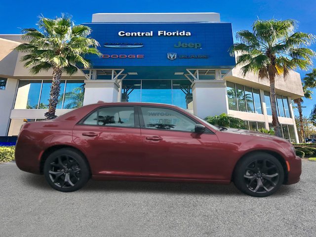 Certified 2023 Chrysler 300 Touring w/ Sport Appearance Package RWD image 4