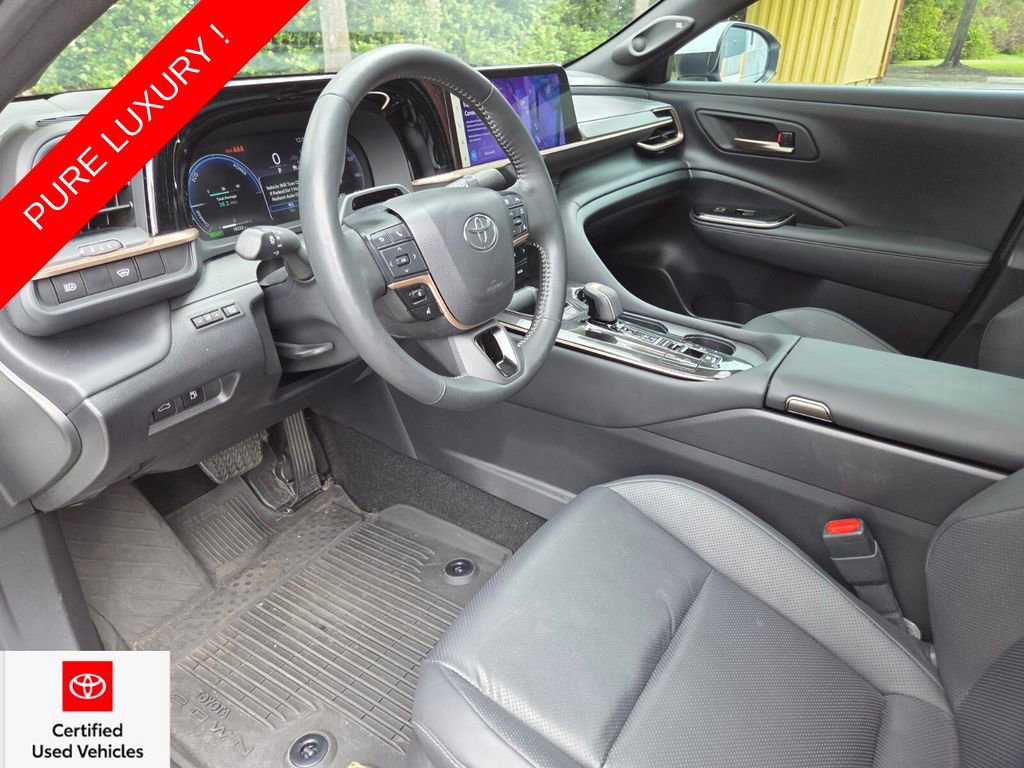 Used 2024 Toyota Crown AWD/4WD image 25