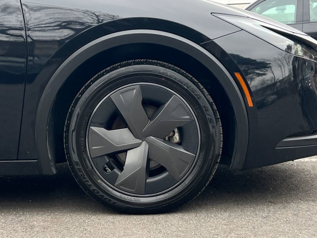 Used 2024 Toyota Prius LE image 8