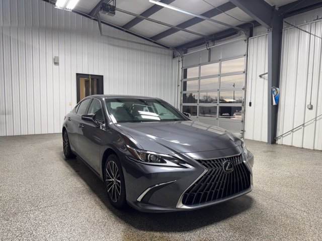 Used 2024 Lexus ES 350 w/ Premium Package image 18