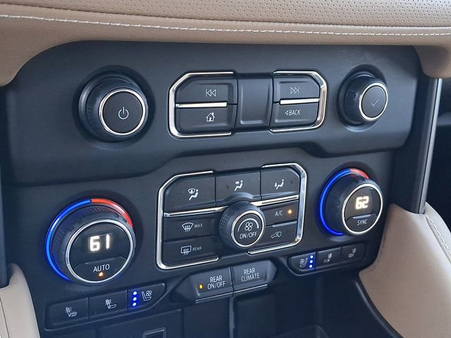 Used 2023 Chevrolet Tahoe Premier AWD/4WD image 16