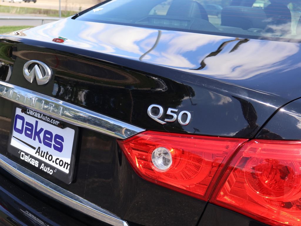 Used 2016 INFINITI Q50 3.0t Premium w/ Driver Assistance Package AWD/4WD image 9