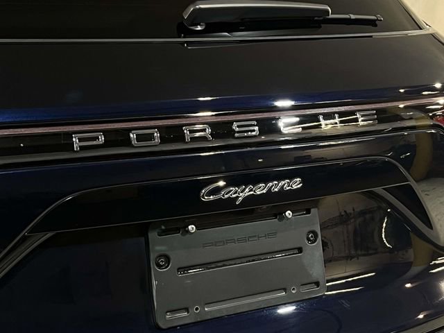 Certified 2021 Porsche Cayenne AWD/4WD image 11