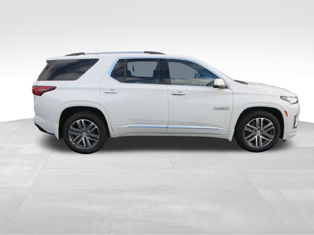 Used 2023 Chevrolet Traverse High Country AWD/4WD image 6
