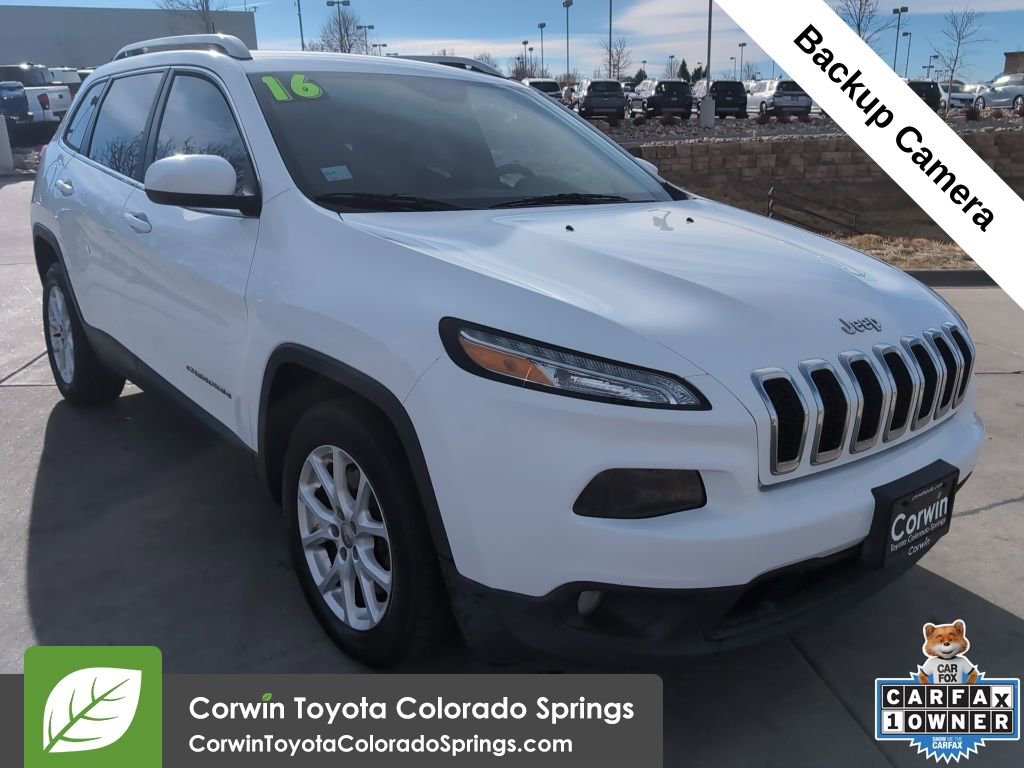 Used 2016 Jeep Cherokee Latitude image 1