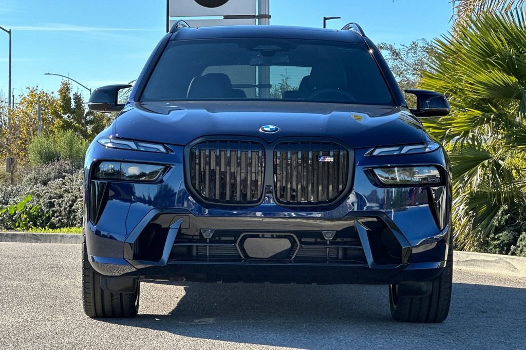 New 2026 BMW X7 M60i image 8