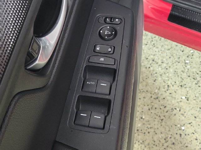 Used 2025 Honda CR-V LX image 22