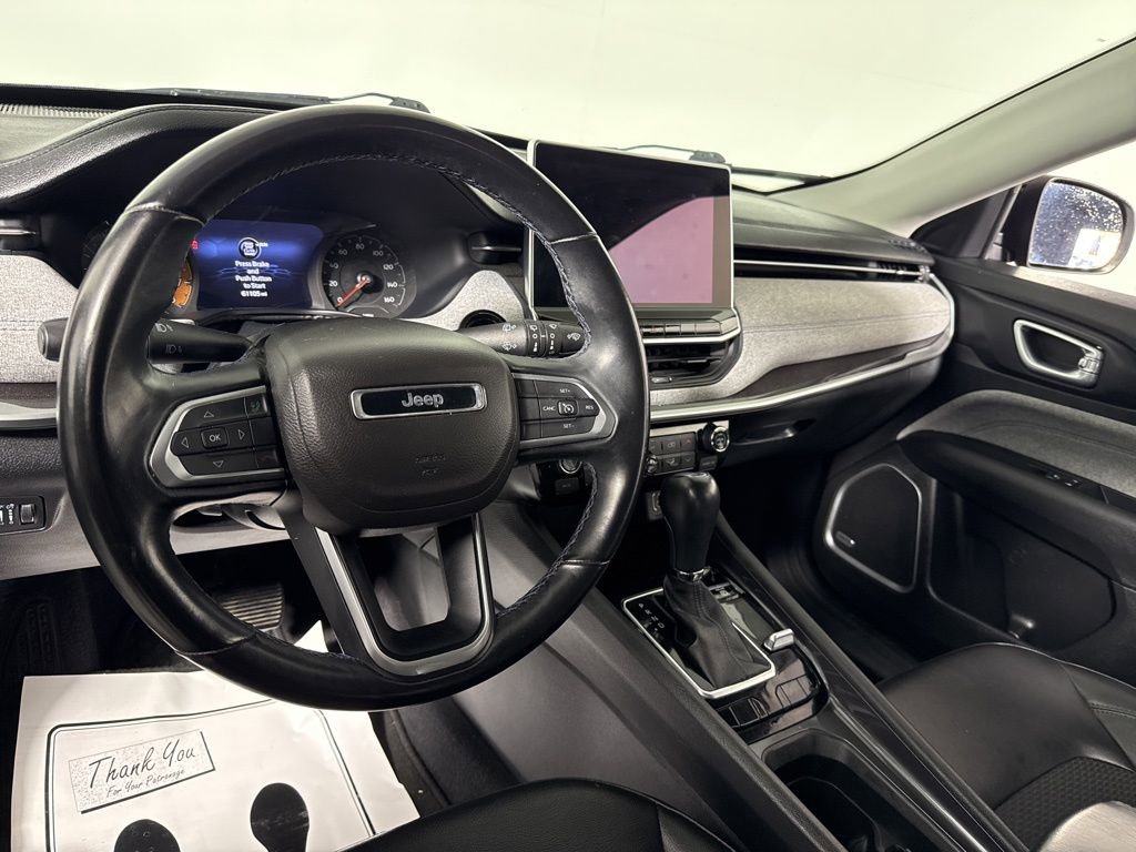 Used 2022 Jeep Compass Latitude w/ Sun and Sound Group image 16