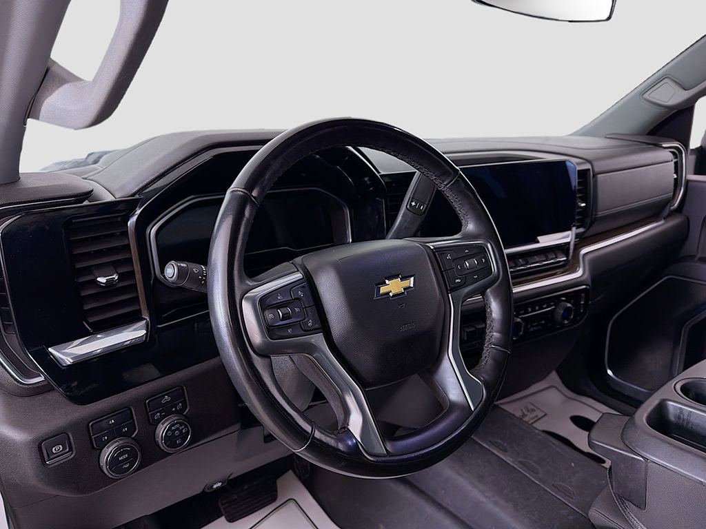 Used 2024 Chevrolet Silverado 2500 LT image 17