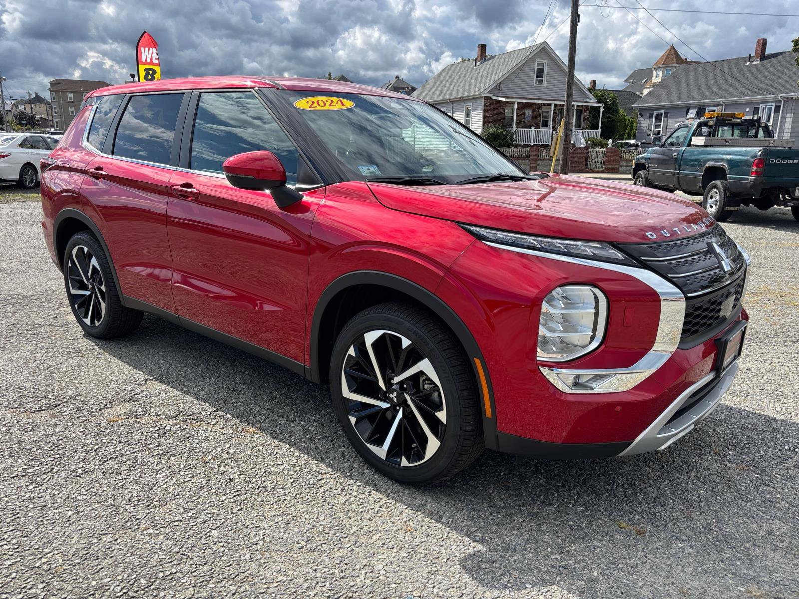 Used 2024 Mitsubishi Outlander SE image 6