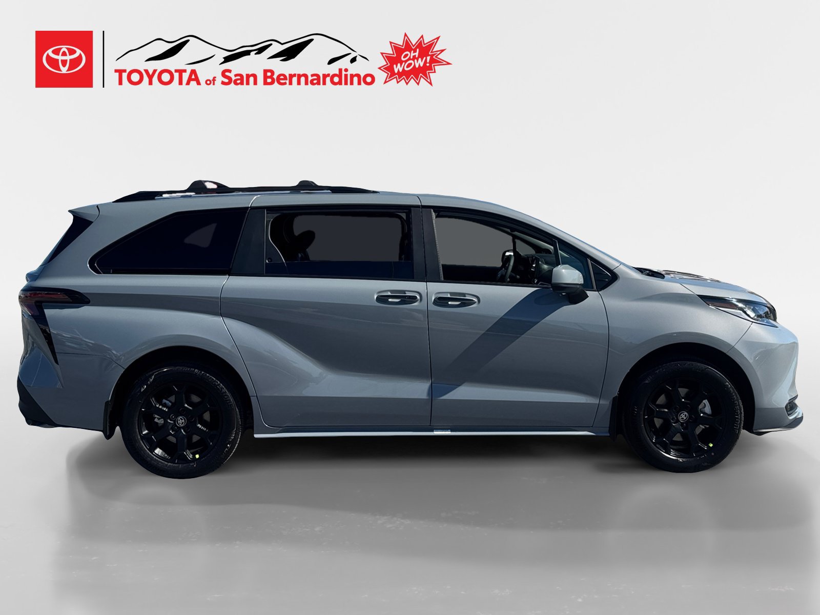 New 2026 Toyota Sienna XLE Woodland Edition AWD/4WD image 6