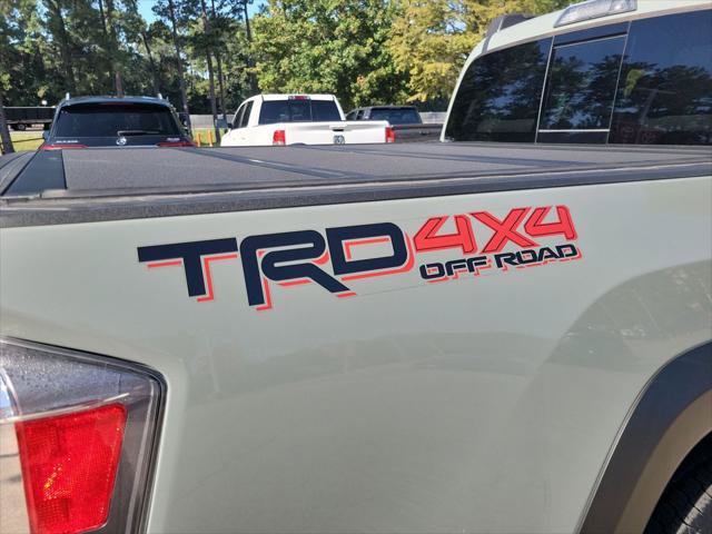Certified 2023 Toyota Tacoma TRD Off-Road AWD/4WD image 10