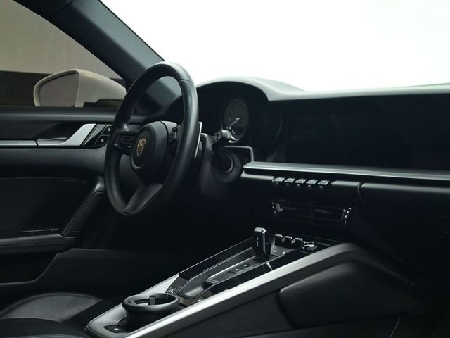 Used 2020 Porsche 911 Carrera 4S AWD/4WD image 12