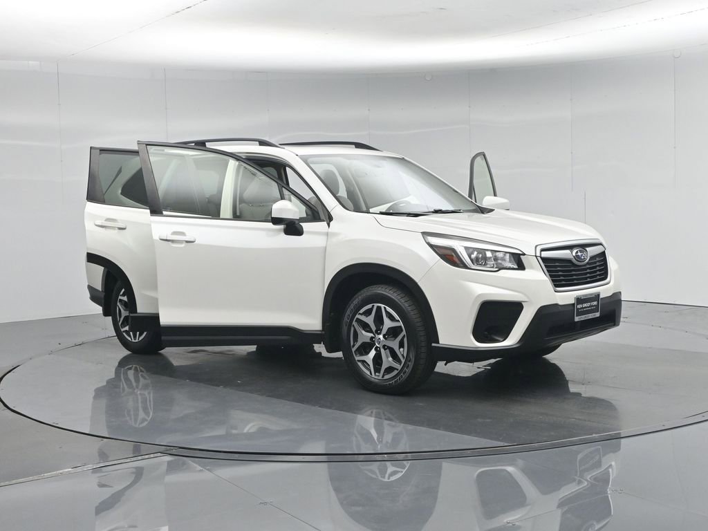 Used 2020 Subaru Forester Premium AWD/4WD image 37