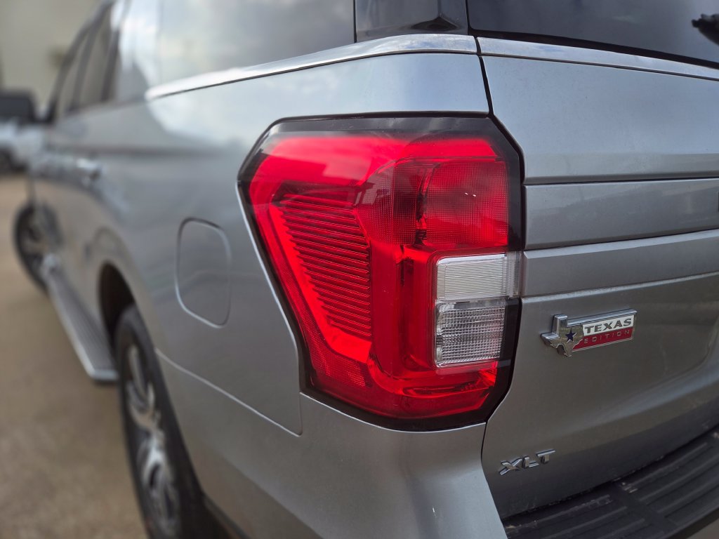 Used 2022 Ford Expedition XLT RWD image 36