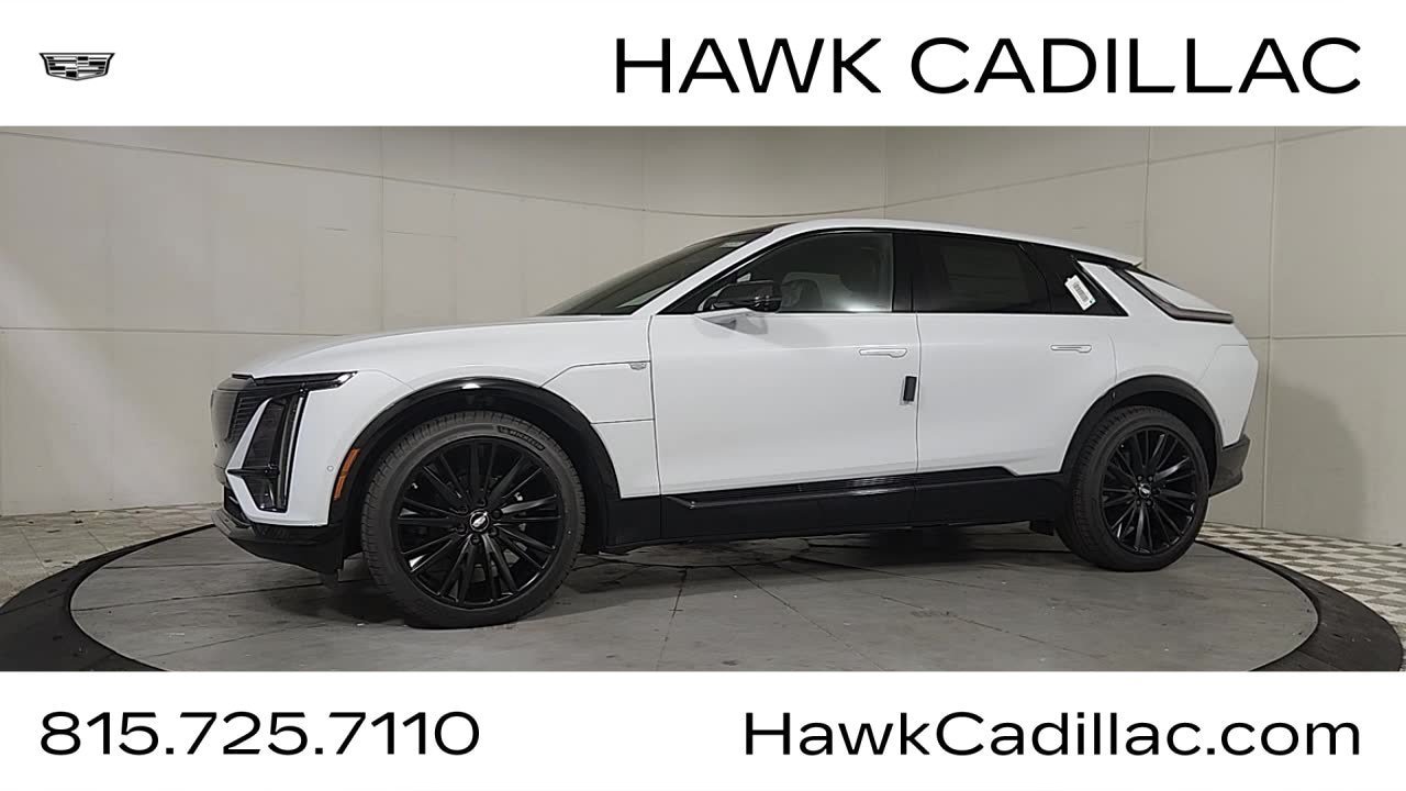 New 2026 Cadillac Lyriq Signature Sport w/ LPO, ONYX Package AWD/4WD image 4