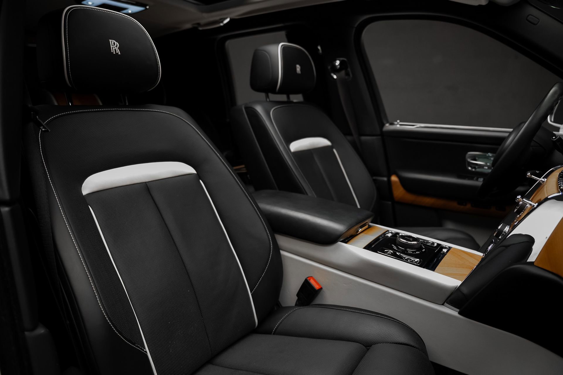 Used 2019 Rolls-Royce Cullinan AWD/4WD image 64