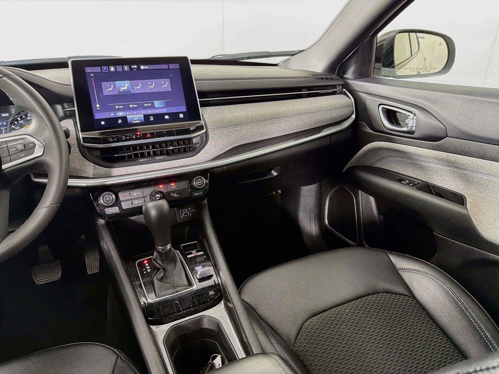 Used 2024 Jeep Compass Latitude AWD/4WD image 26