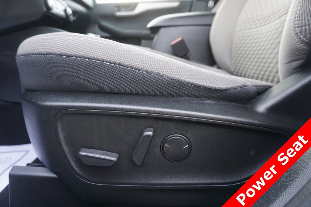 Used 2022 Ford Escape SE w/ Cold Weather Package image 7