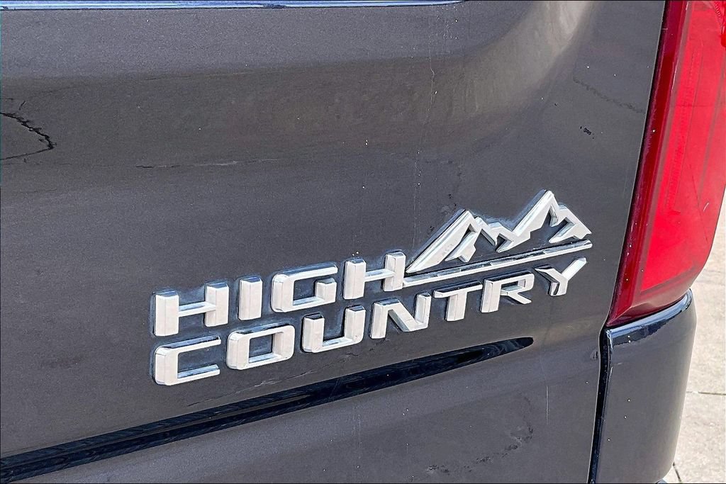 Used 2022 Chevrolet Silverado 1500 High Country w/ Z71 Off-Road Package AWD/4WD image 39