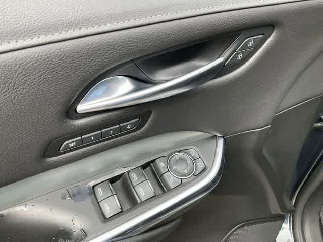 Used 2021 Cadillac XT4 Premium Luxury w/ Driver Awareness Package image 13