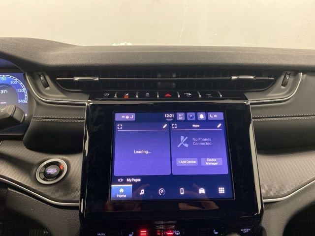 New 2025 Jeep Grand Cherokee Altitude image 12