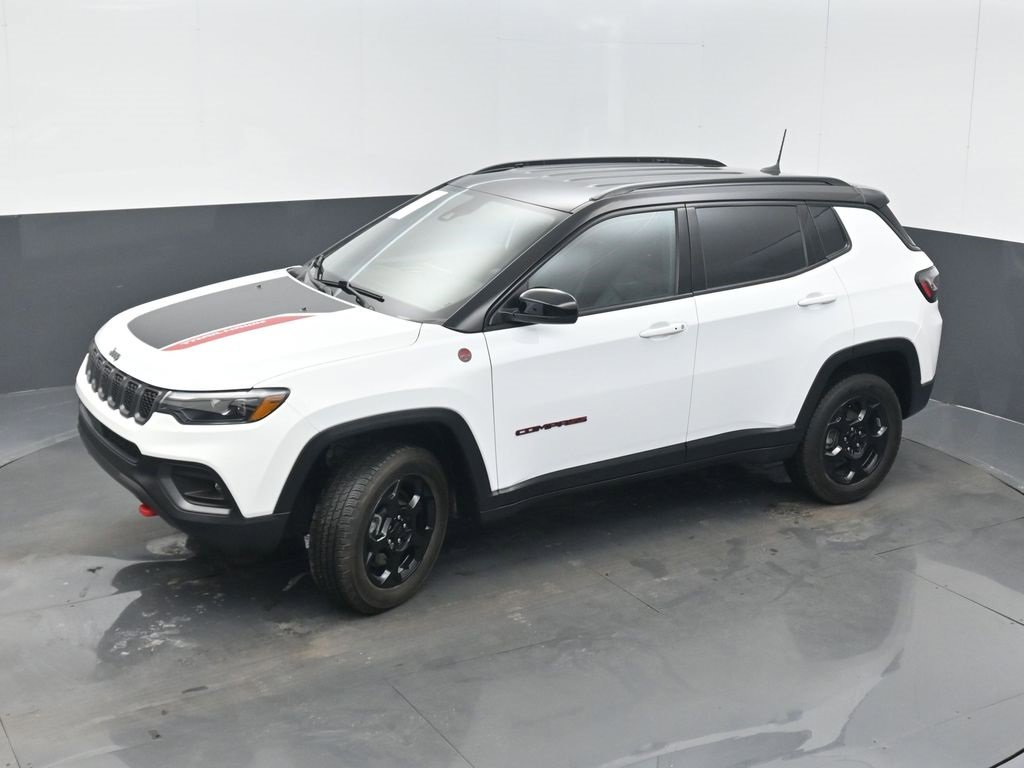Used 2023 Jeep Compass Trailhawk w/ Trailhawk Elite Group image 41