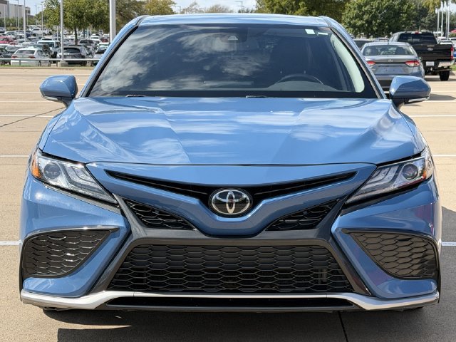 Used 2023 Toyota Camry XSE FWD image 8