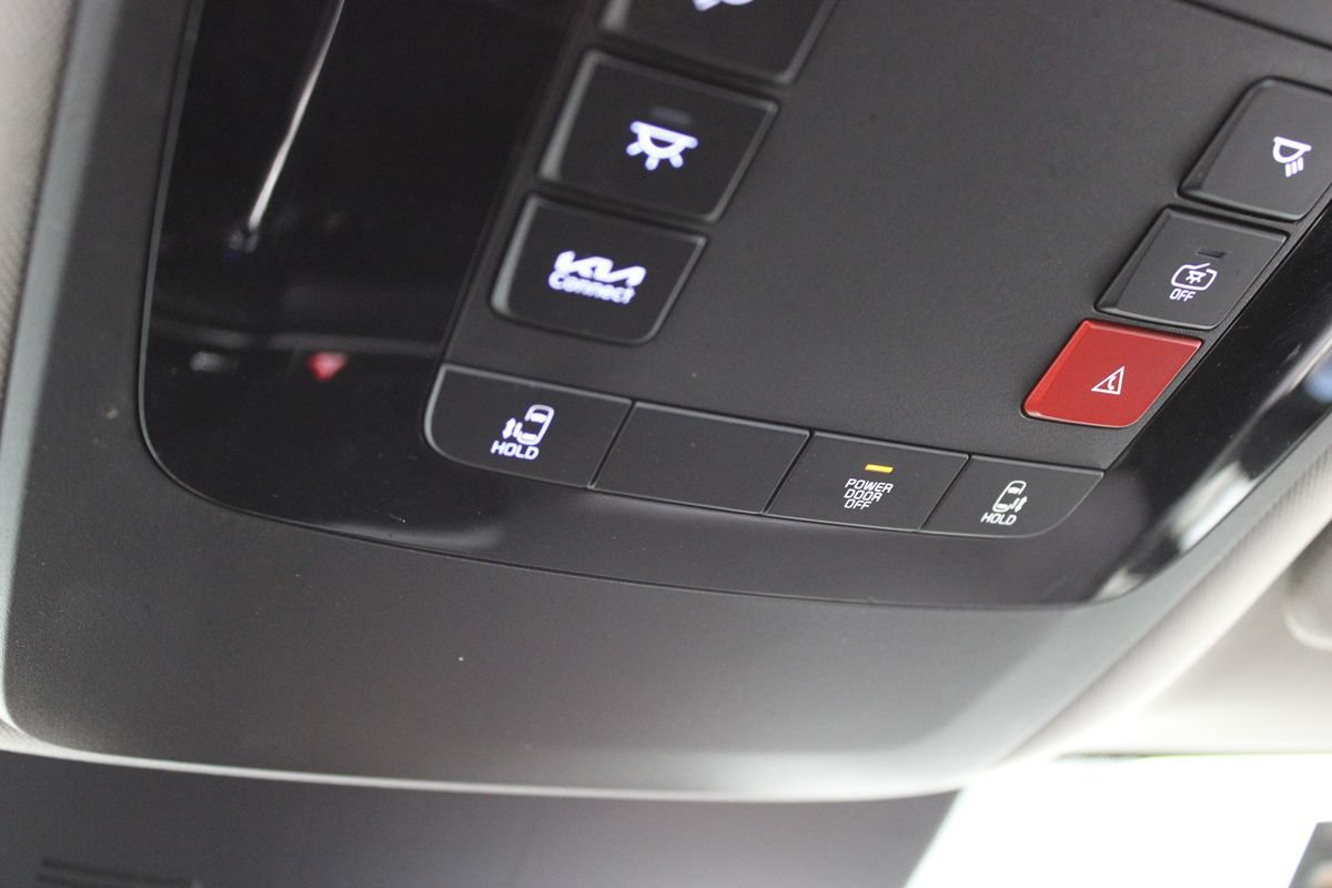 Used 2026 Kia Carnival LXS FWD image 34