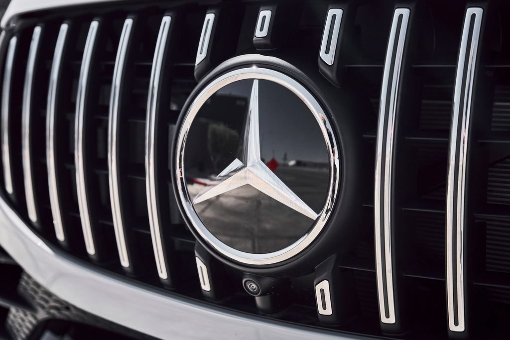 Used 2025 Mercedes-Benz GLS 63 AMG 4MATIC image 8