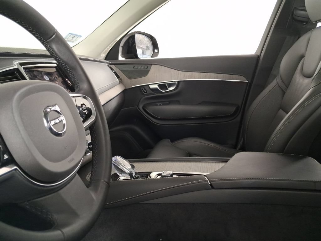 Certified 2023 Volvo XC90 T8 Ultimate AWD/4WD image 22