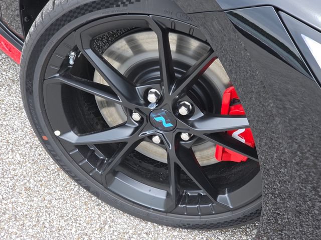 New 2026 Hyundai Elantra N FWD image 13