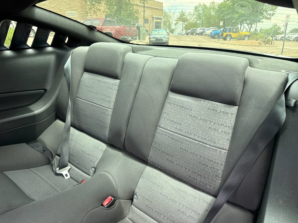 Used 2005 Ford Mustang Coupe RWD image 14