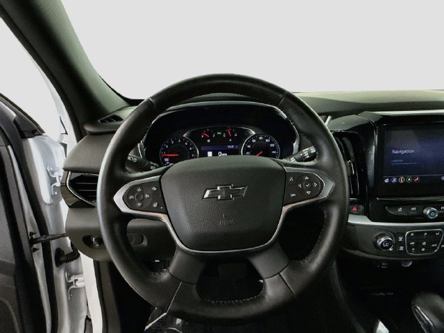 Used 2022 Chevrolet Traverse RS FWD image 12