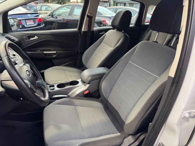 Used 2015 Ford C-MAX SE FWD image 9