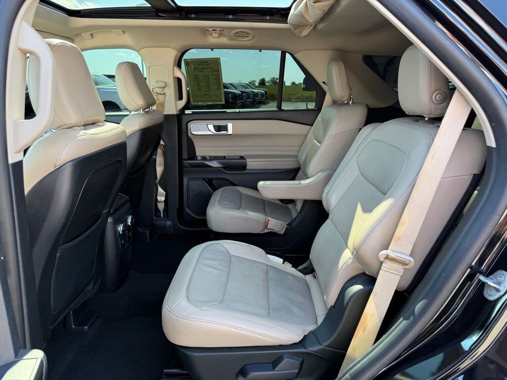 Used 2020 Ford Explorer Limited RWD image 11