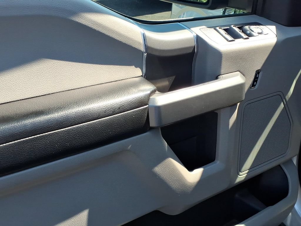 Used 2019 Ford F150 XLT w/ Equipment Group 302A Luxury AWD/4WD image 13