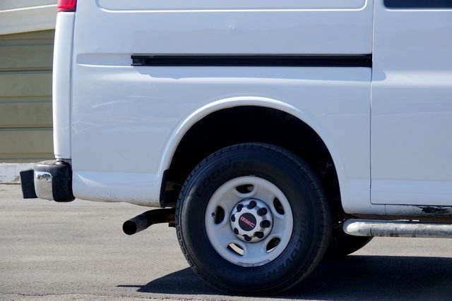 Used 2017 GMC Savana 2500 2500 image 16