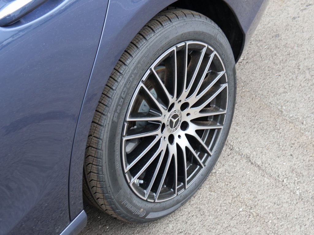 Certified 2025 Mercedes-Benz C 300 4MATIC Sedan image 41