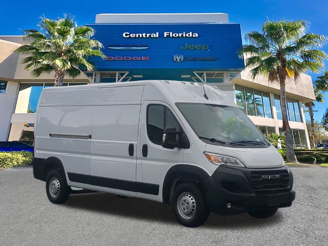 Used 2024 RAM ProMaster 2500 w/ Convenience Group FWD image 2