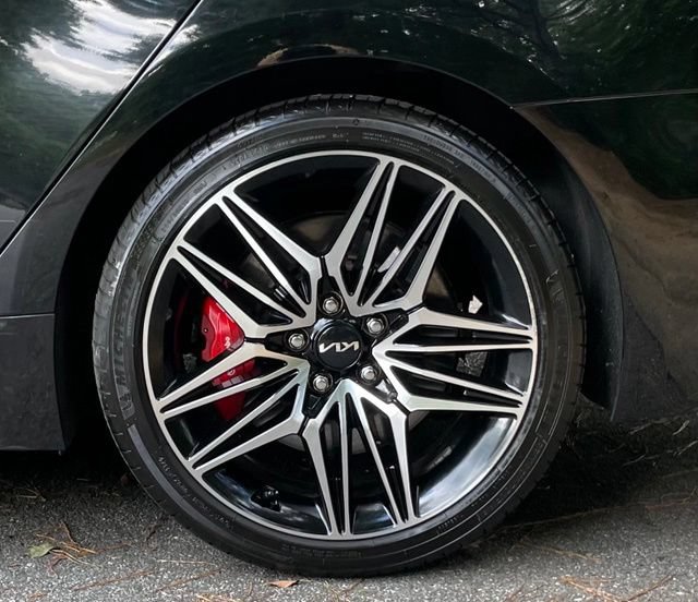 Used 2022 Kia Stinger GT1 w/ Red Interior Color Package AWD/4WD image 6