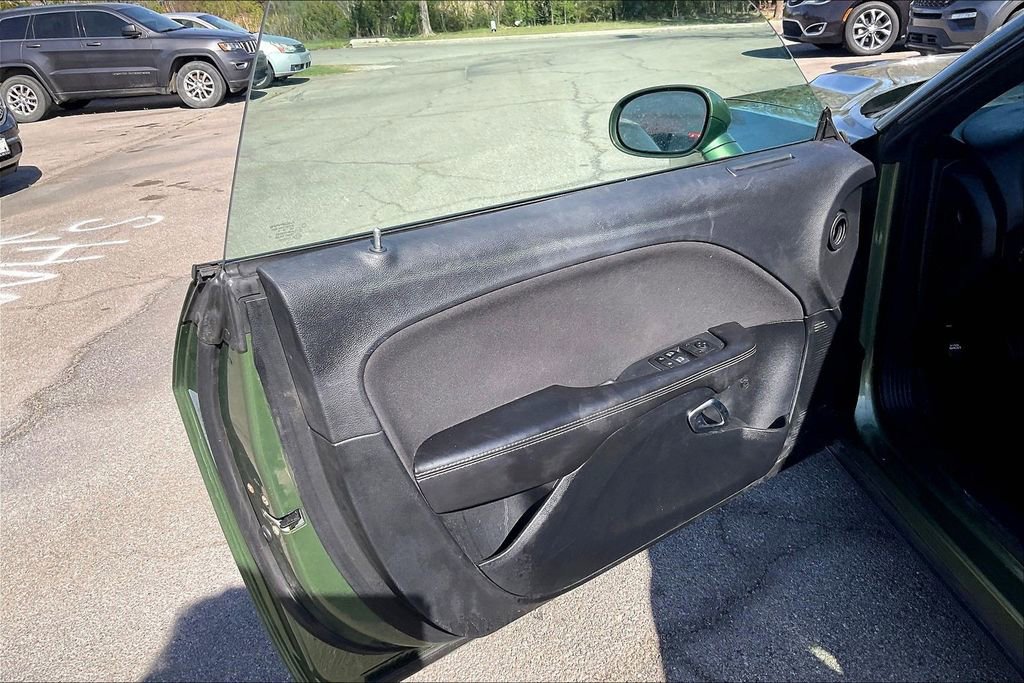 Used 2018 Dodge Challenger SXT RWD image 21
