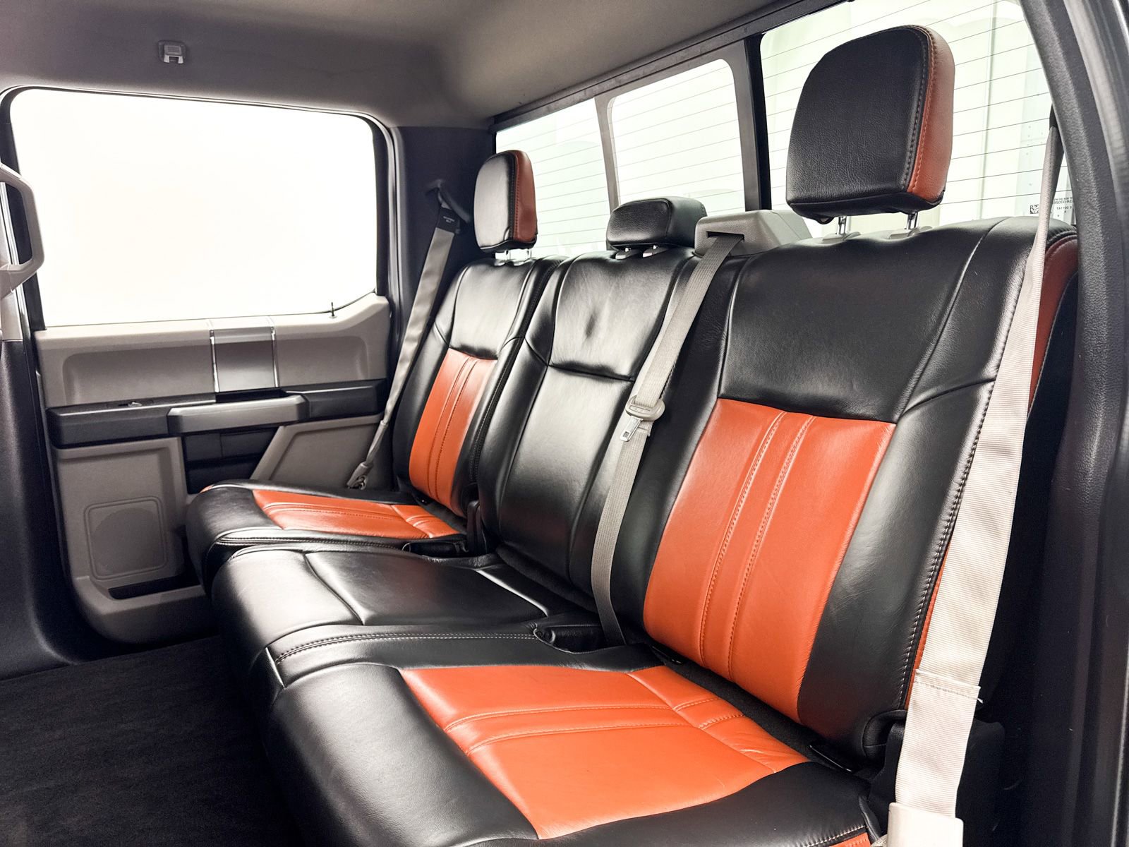 Used 2018 Ford F150 XLT w/ Equipment Group 302A Luxury AWD/4WD image 28